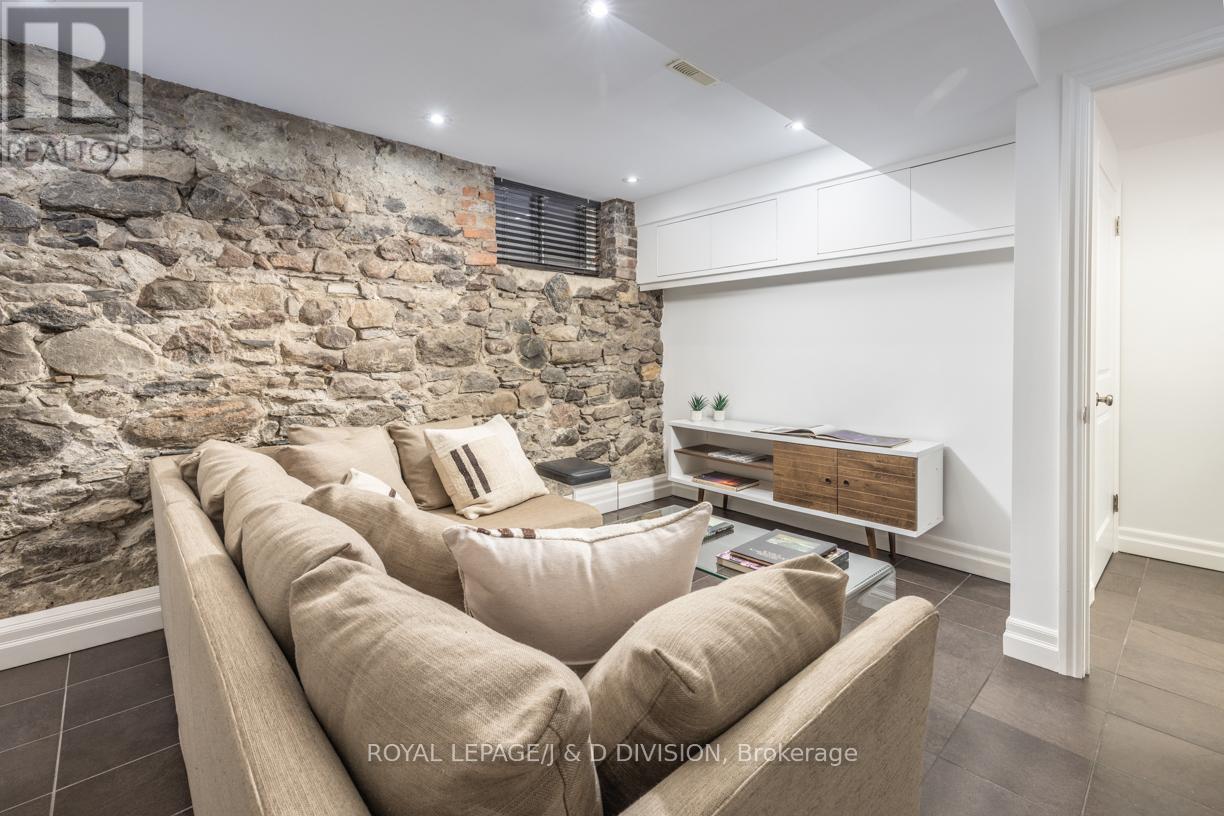 36 Gibson Avenue, Toronto, Ontario  M5R 1T5 - Photo 39 - C12794600