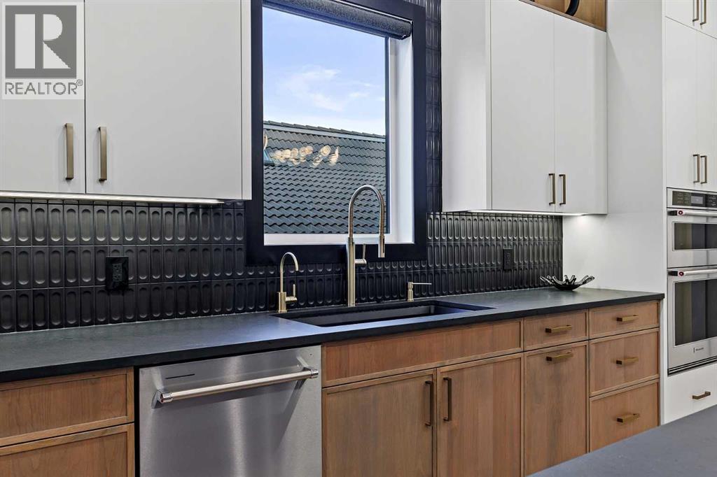 727 53 Avenue Sw, Calgary, Alberta  T2V 0C4 - Photo 9 - A2271639