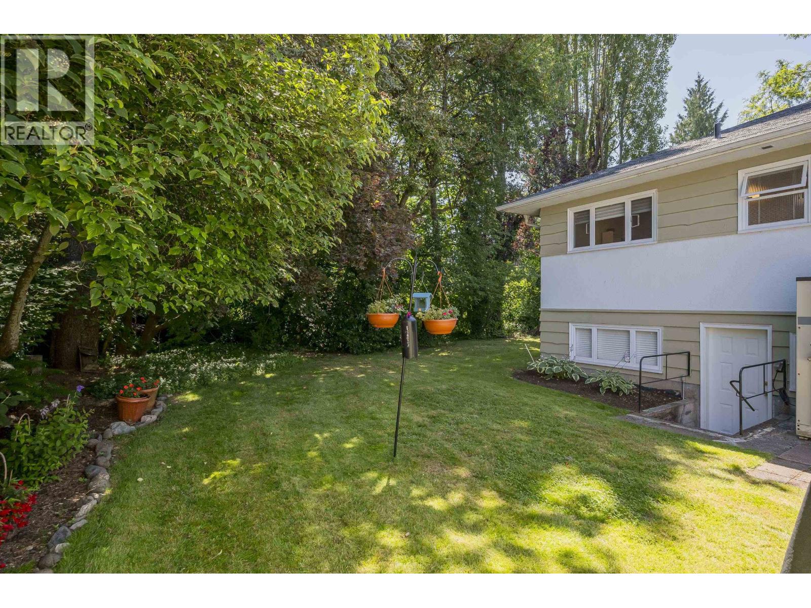 541 Cochrane Avenue, Coquitlam, British Columbia  V3J 2A3 - Photo 25 - R3090326
