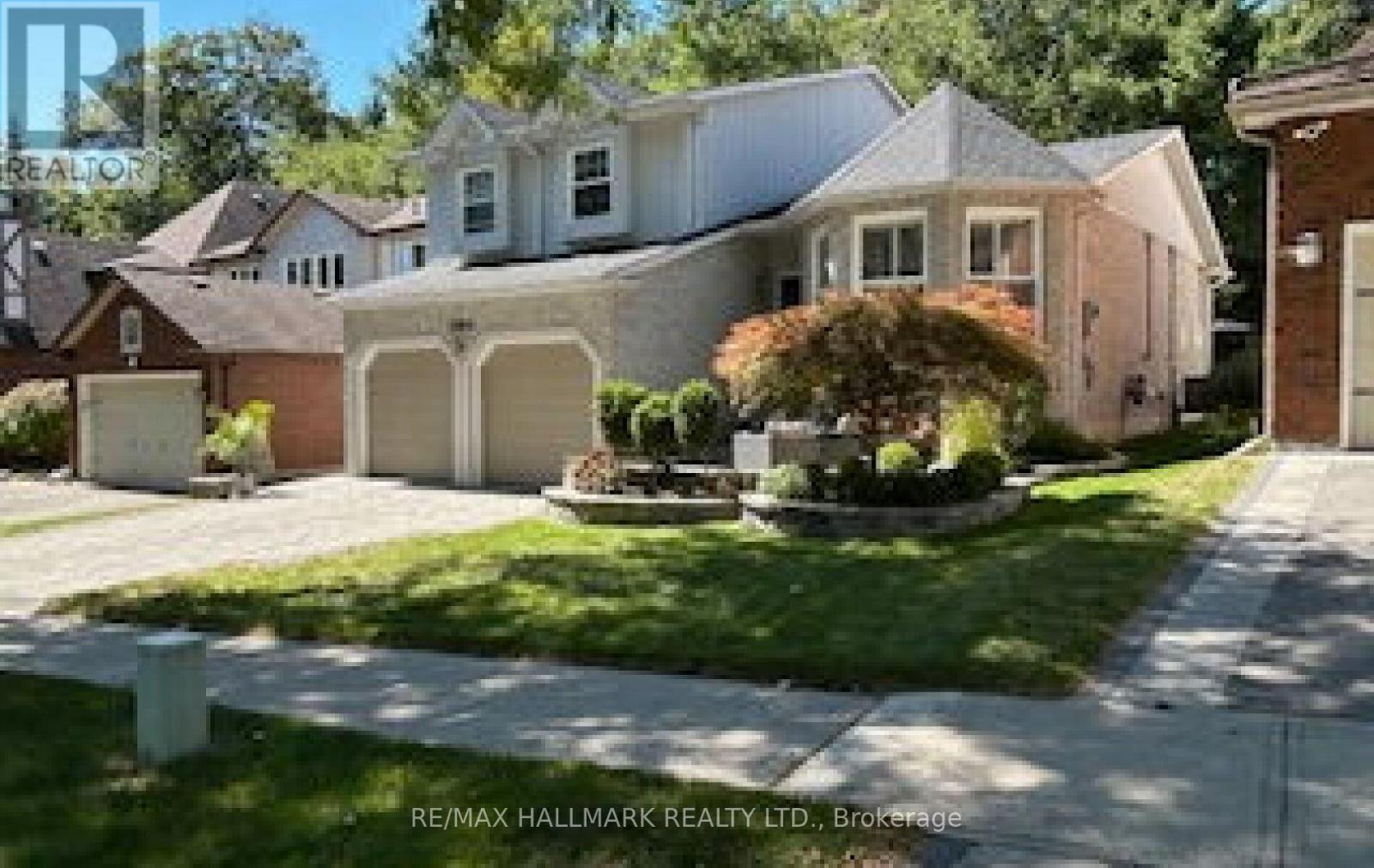 2004 Blairwood Court, Pickering, Ontario  L1X 2S3 - Photo 4 - E12794578