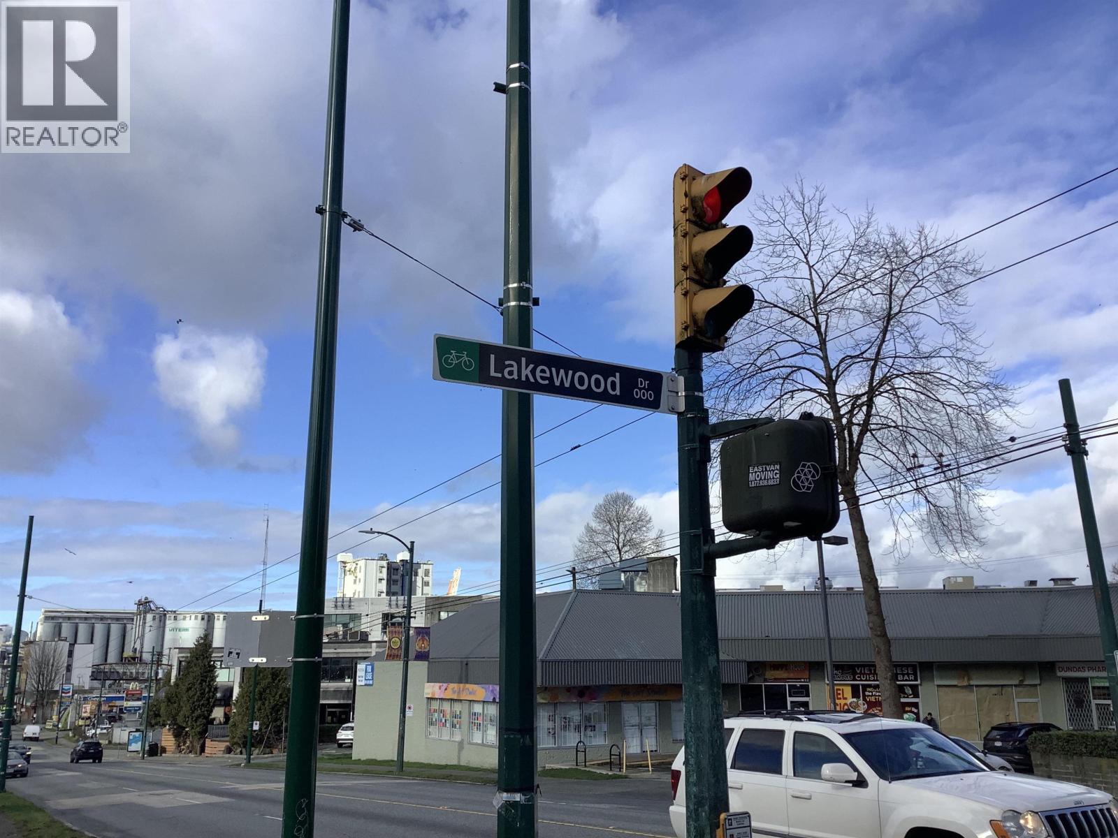 301 16 Lakewood Drive, Vancouver, British Columbia  V5L 4L1 - Photo 4 - R3089298