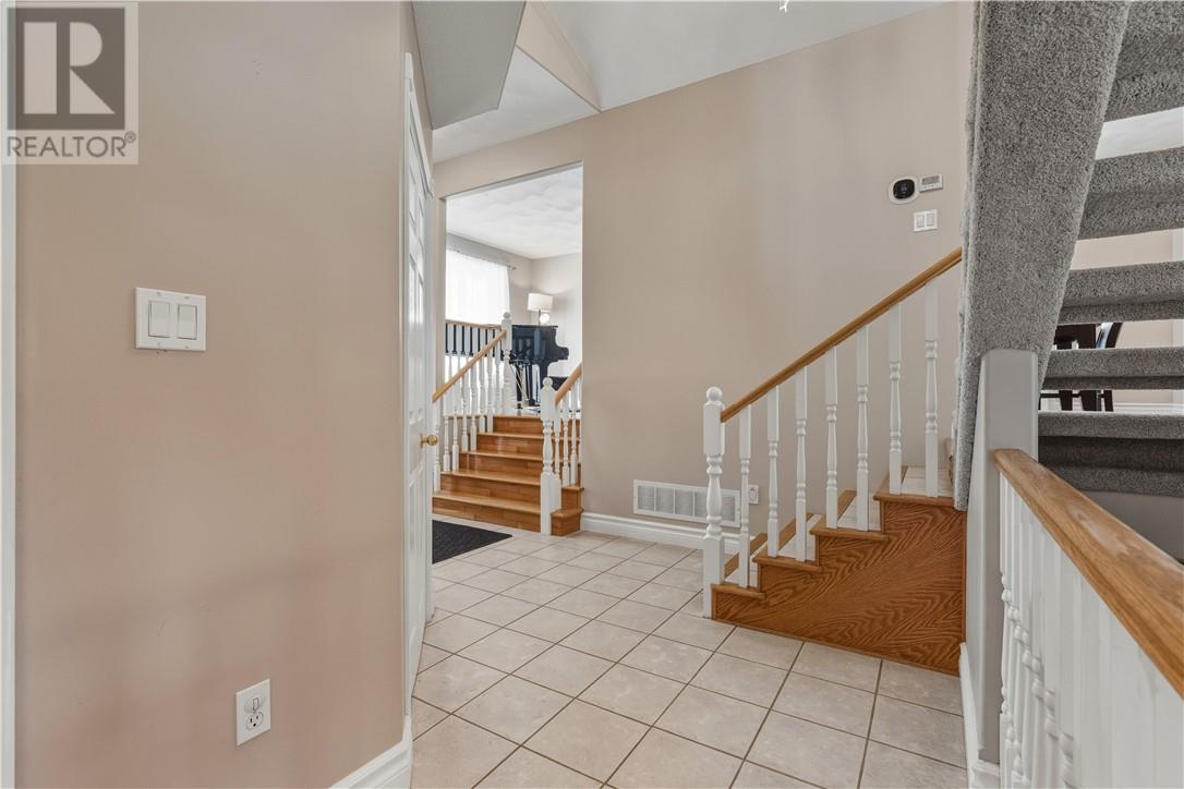 21 Vintage Way, Sudbury, Ontario  P3E 6L3 - Photo 4 - 2126429