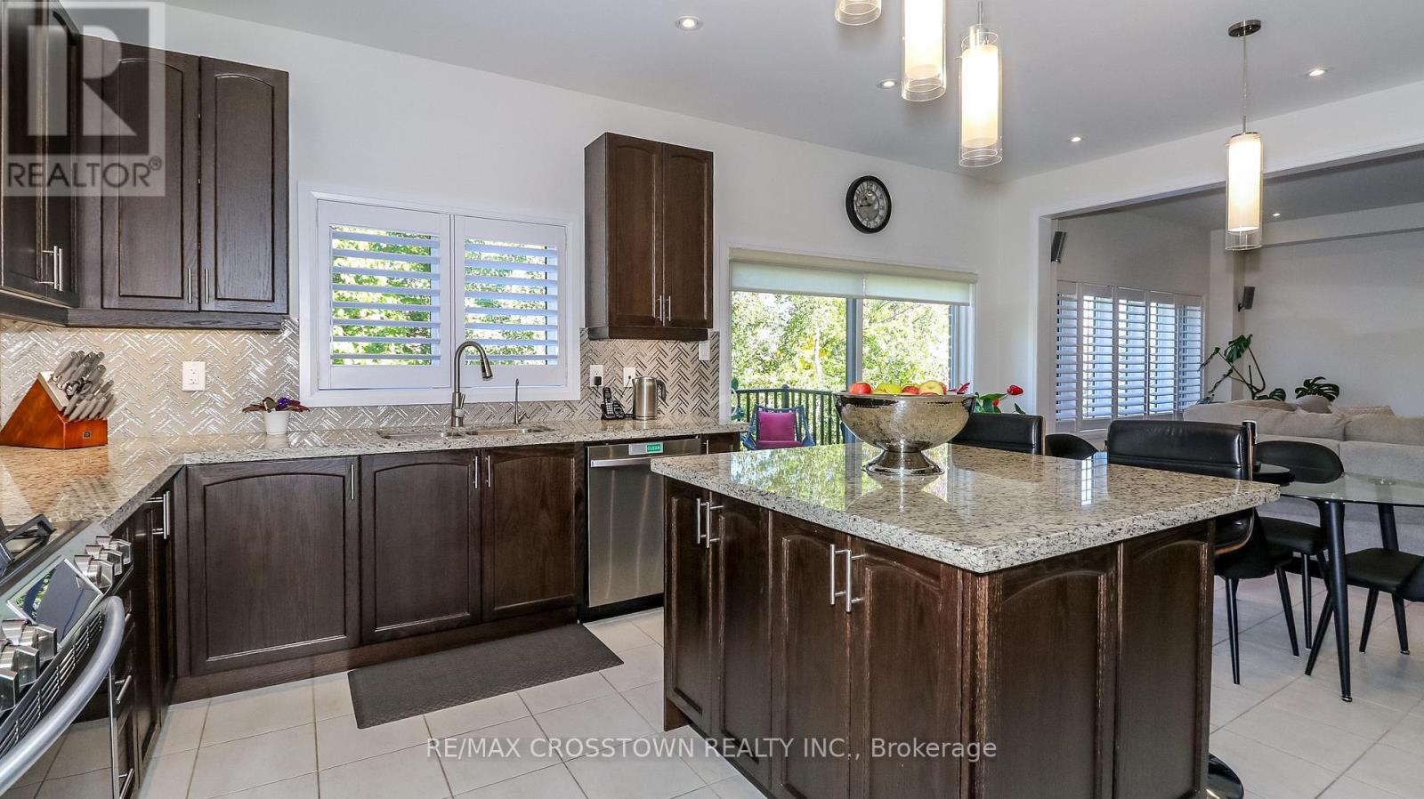 1709 Emberton Way, Innisfil, Ontario  L9S 0N4 - Photo 14 - N12794528