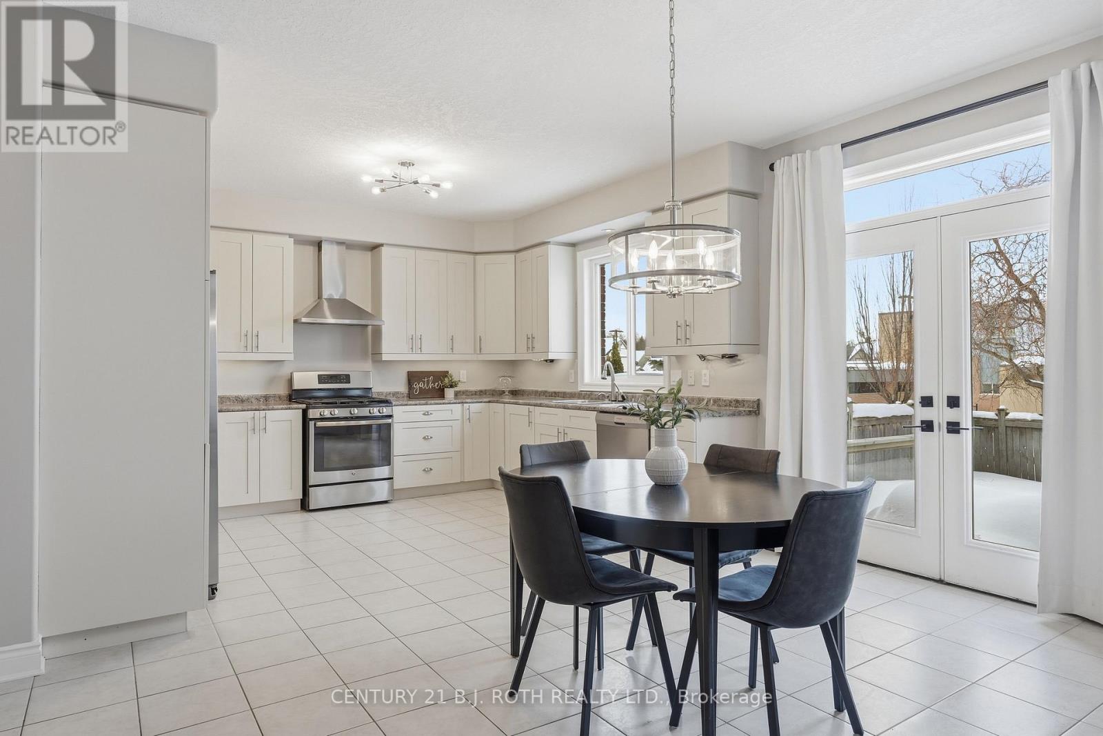 10 Auburn Court, Barrie, Ontario  L4N 6G9 - Photo 7 - S12794542