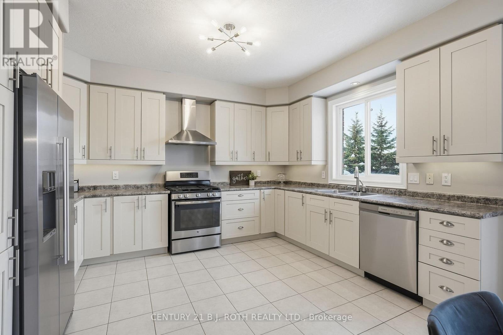 10 Auburn Court, Barrie, Ontario  L4N 6G9 - Photo 8 - S12794542