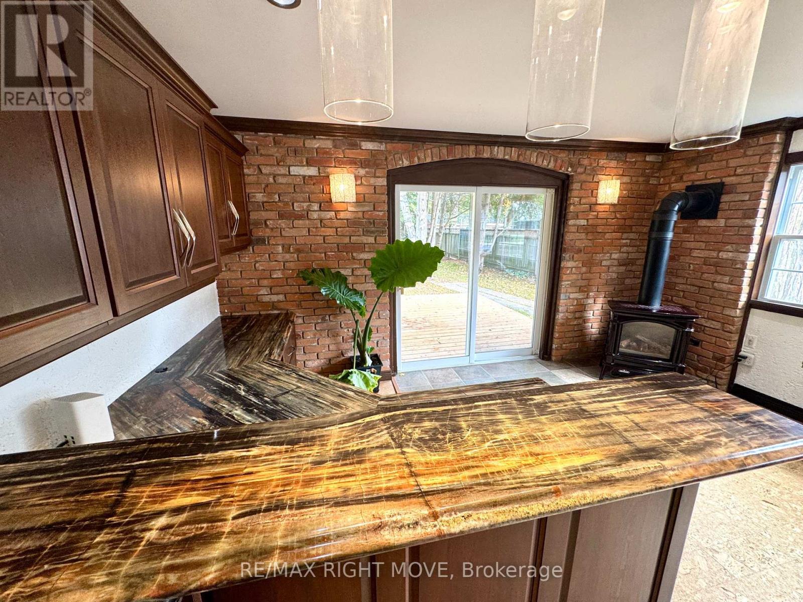 234 Oak Street, Clearview, Ontario  L0M 1S0 - Photo 20 - S12794598