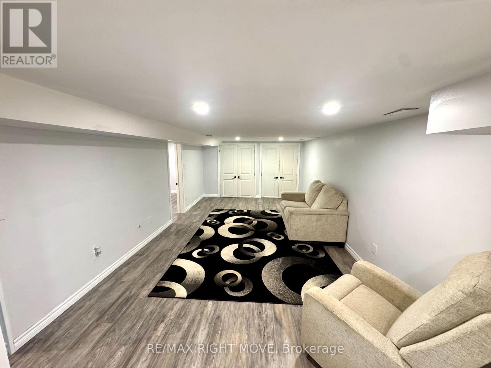 234 Oak Street, Clearview, Ontario  L0M 1S0 - Photo 31 - S12794598