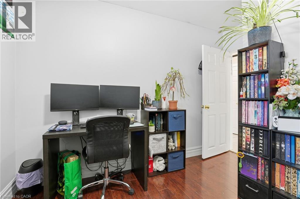 7 Piott Court, Stoney Creek, Ontario  L8G 2W2 - Photo 17 - 40805677