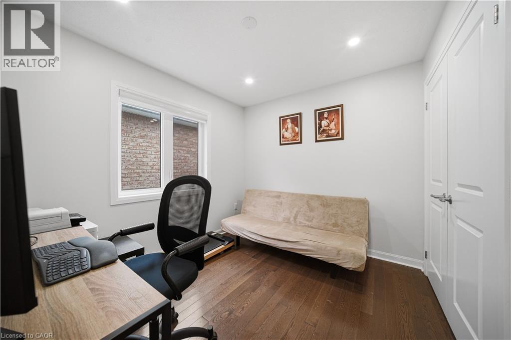 275 Ironside Drive Unit# Upper, Oakville, Ontario  L6M 1R1 - Photo 21 - 40805598