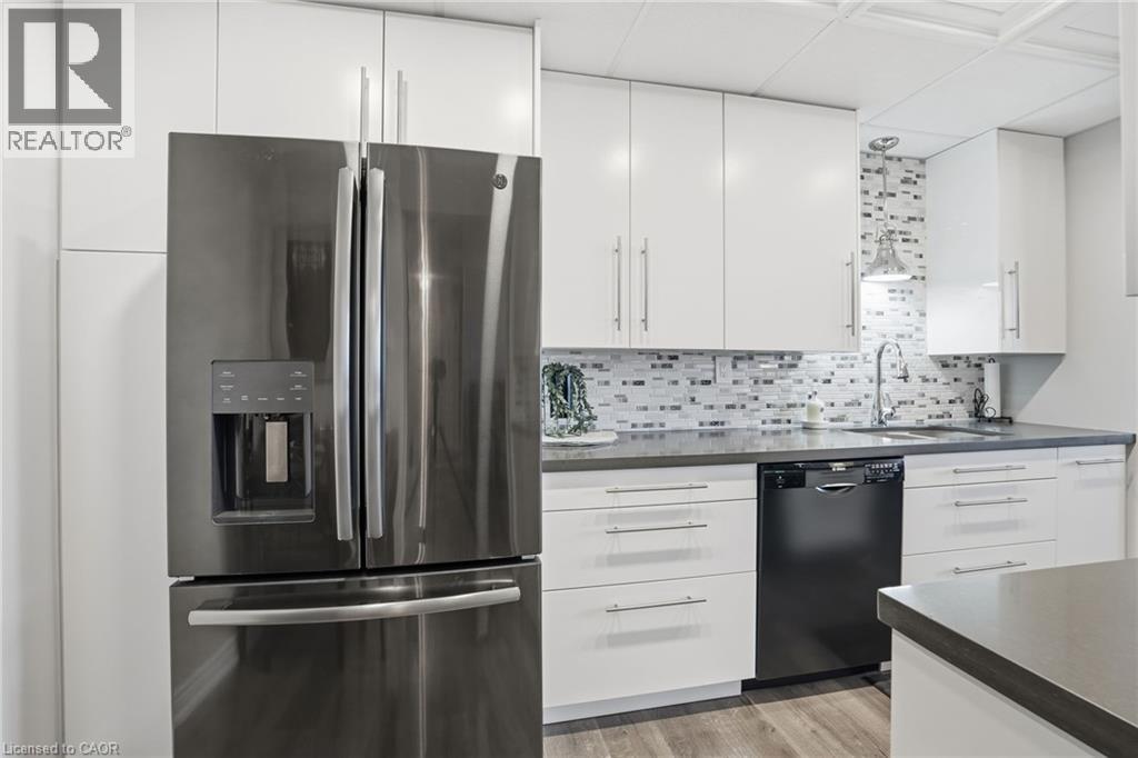 2055 Upper Middle Road Unit# 1405, Burlington, Ontario  L7P 3P4 - Photo 13 - 40799301