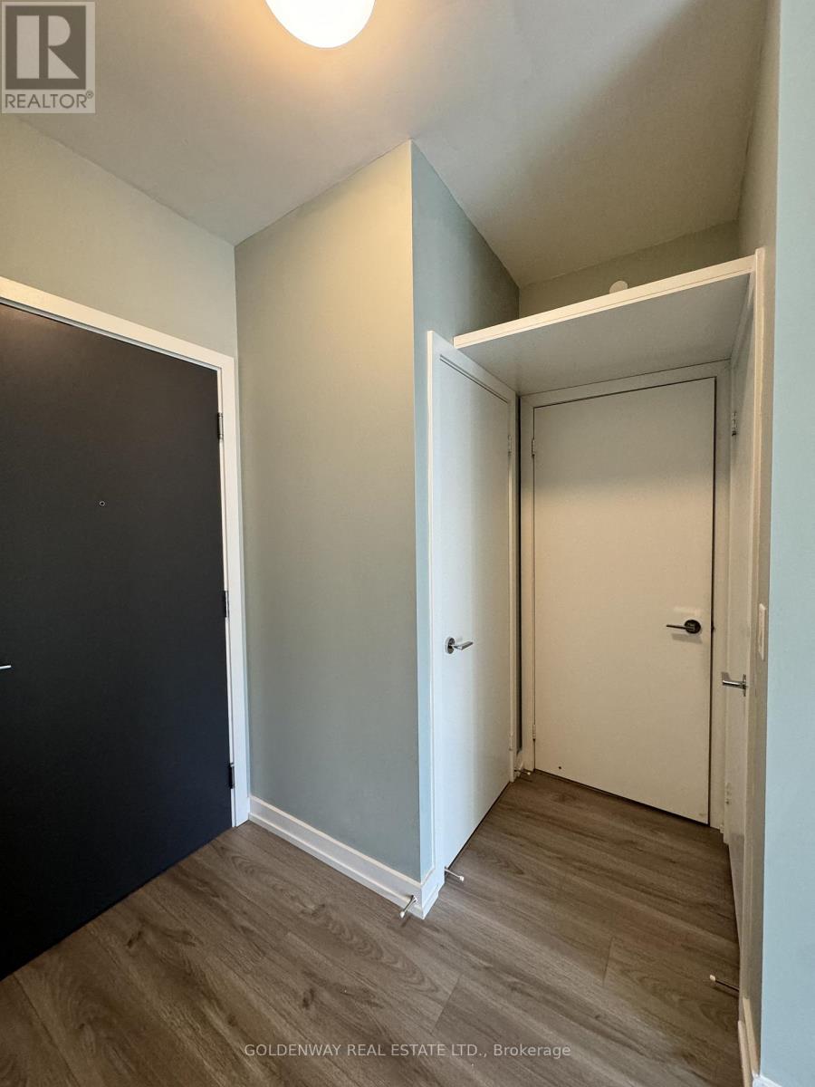 402 - 10 De Boers Drive, Toronto, Ontario  M3J 0L6 - Photo 3 - W12794514