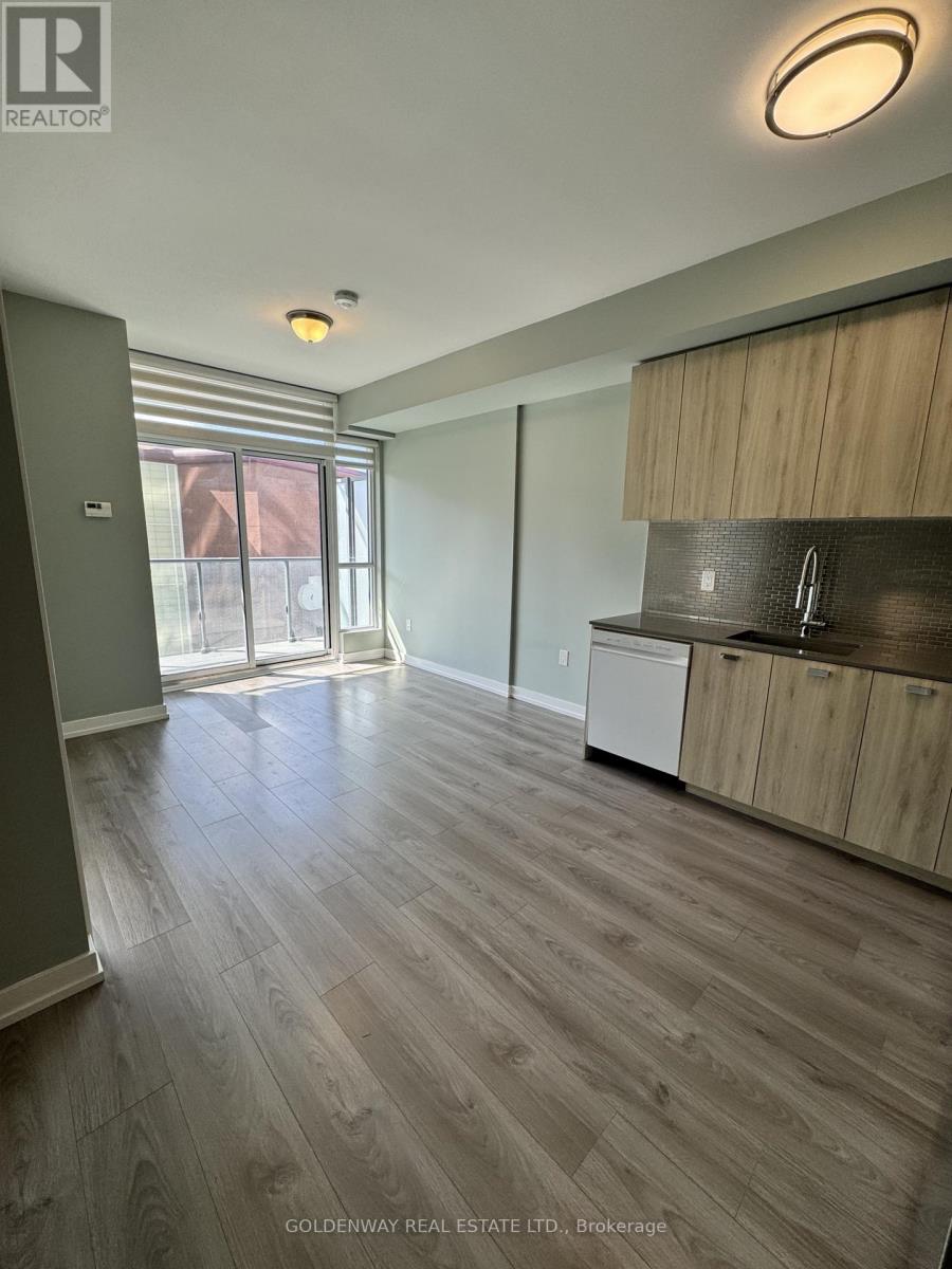 402 - 10 De Boers Drive, Toronto, Ontario  M3J 0L6 - Photo 4 - W12794514