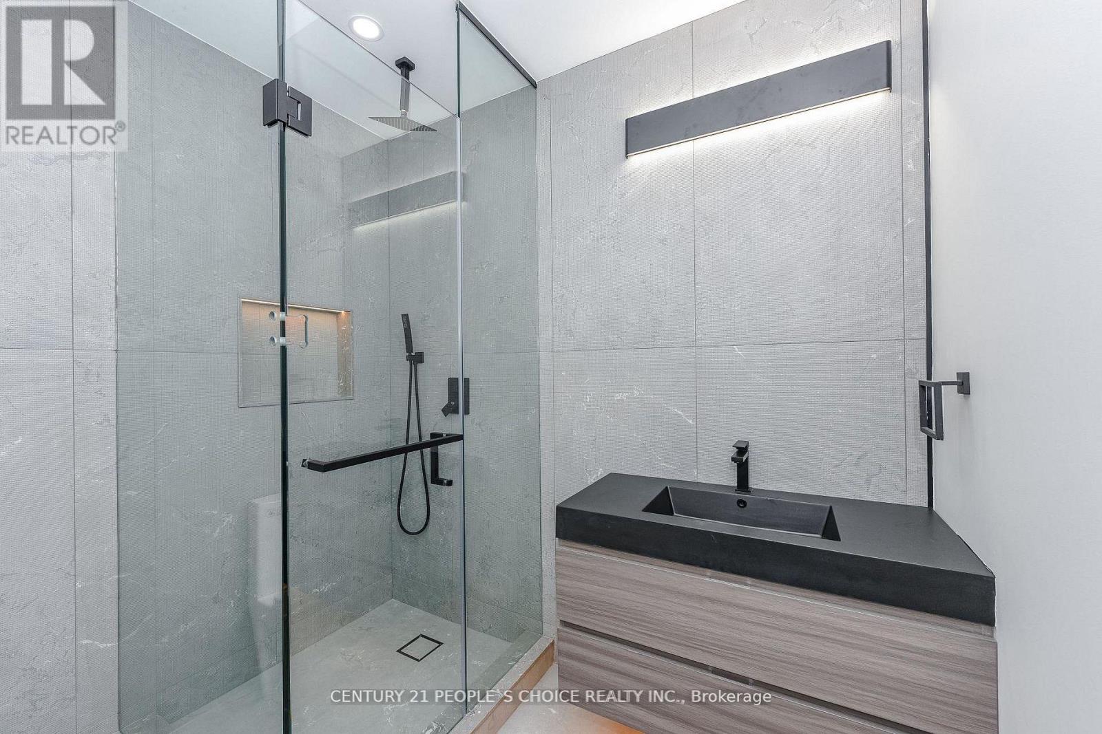 90 Twelfth Street, Toronto, Ontario  M8V 3H1 - Photo 10 - W12794532