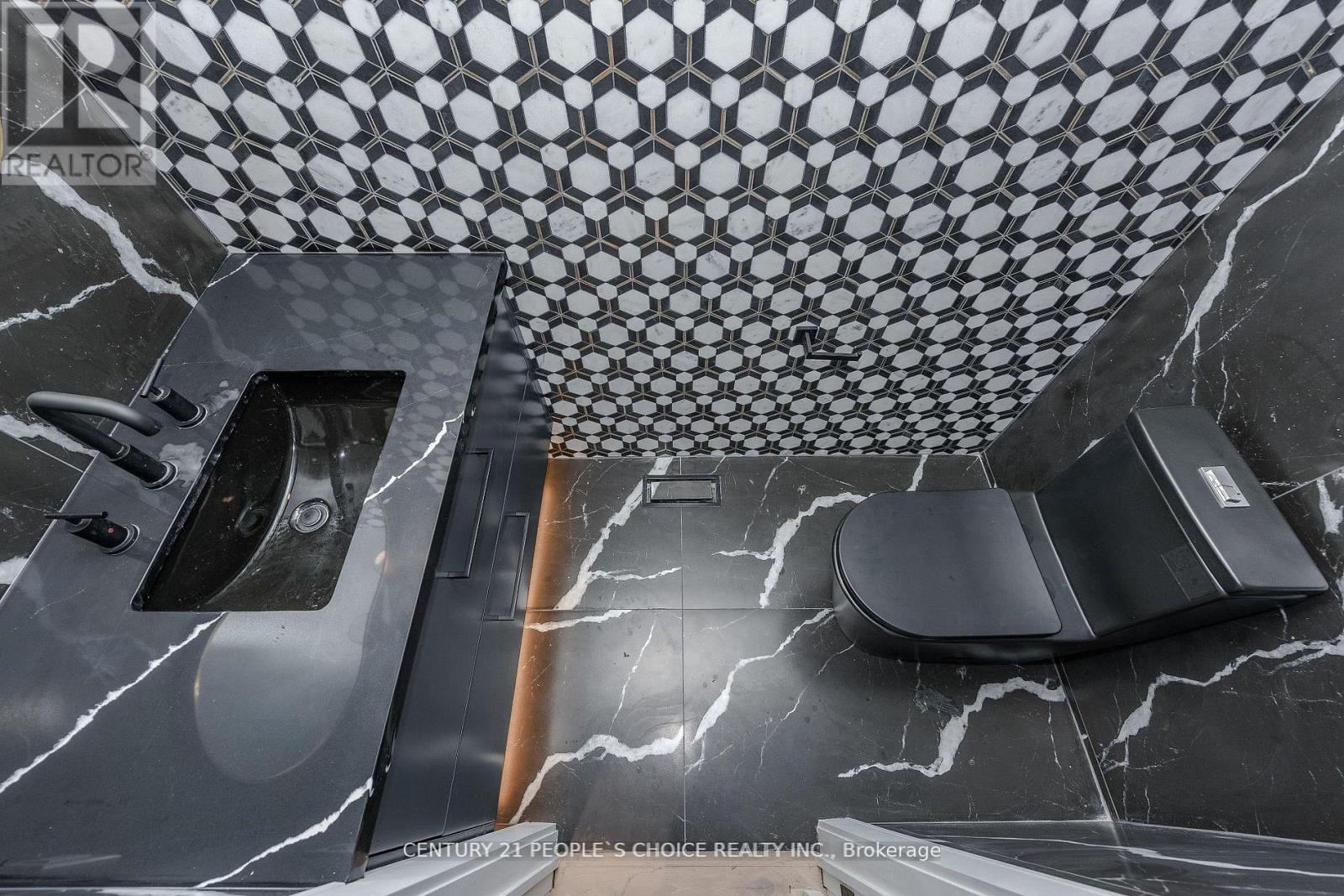 90 Twelfth Street, Toronto, Ontario  M8V 3H1 - Photo 3 - W12794532