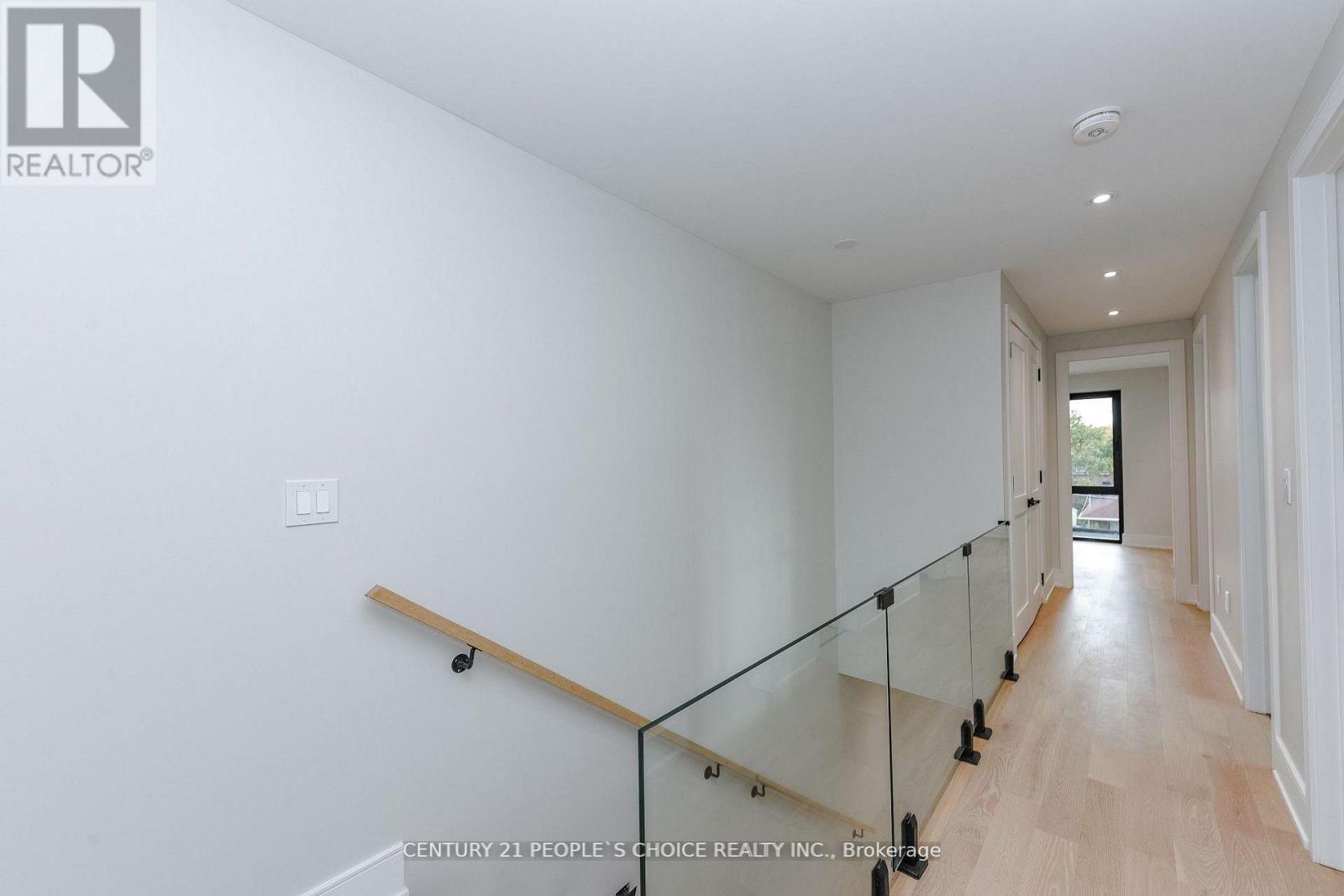 90 Twelfth Street, Toronto, Ontario  M8V 3H1 - Photo 6 - W12794532