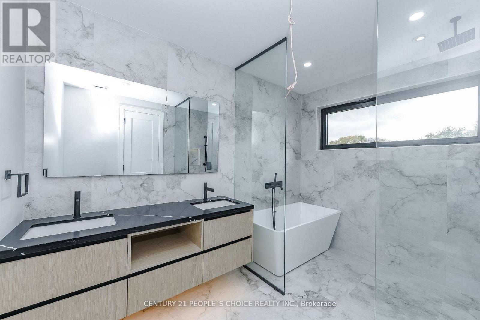 90 Twelfth Street, Toronto, Ontario  M8V 3H1 - Photo 8 - W12794532