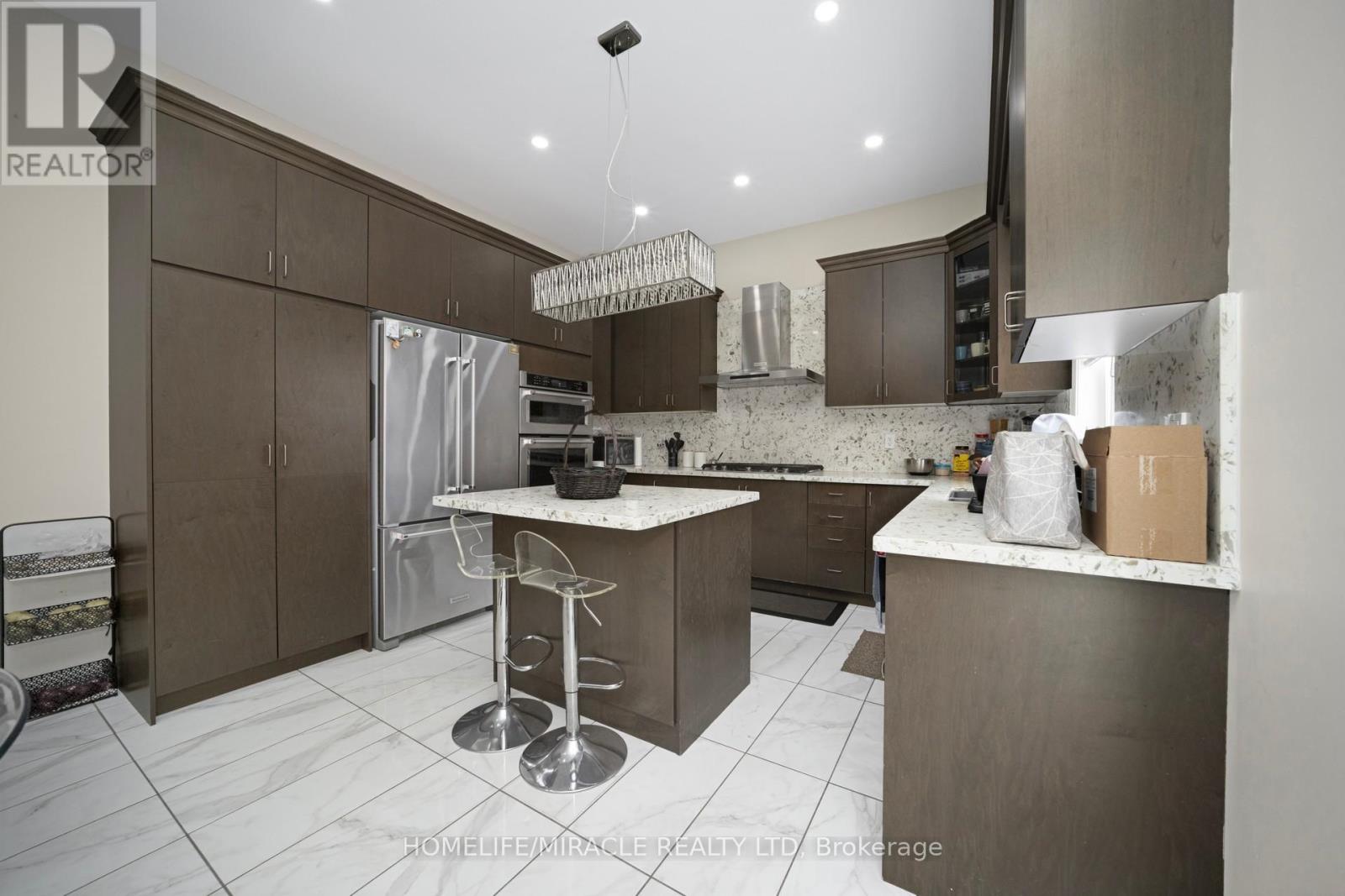 4 Fanning Trail, Brampton, Ontario  L6P 4J4 - Photo 16 - W12794544