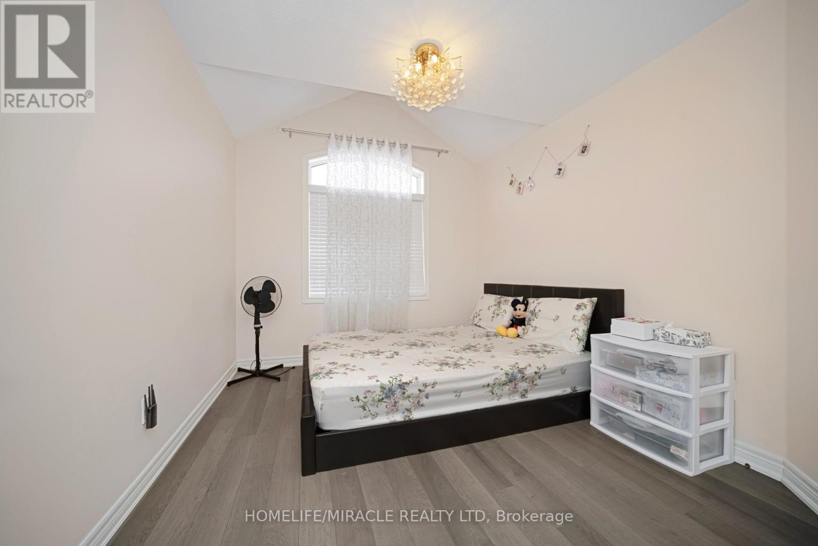 4 Fanning Trail, Brampton, Ontario  L6P 4J4 - Photo 25 - W12794544