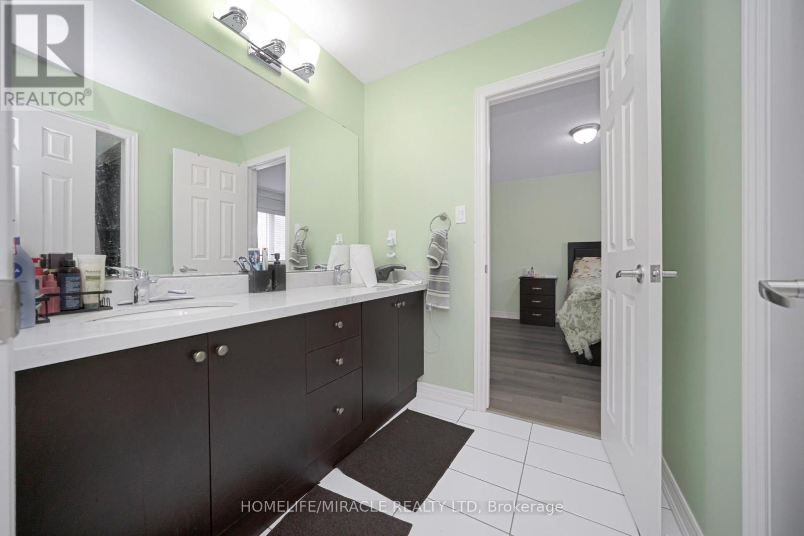 4 Fanning Trail, Brampton, Ontario  L6P 4J4 - Photo 29 - W12794544