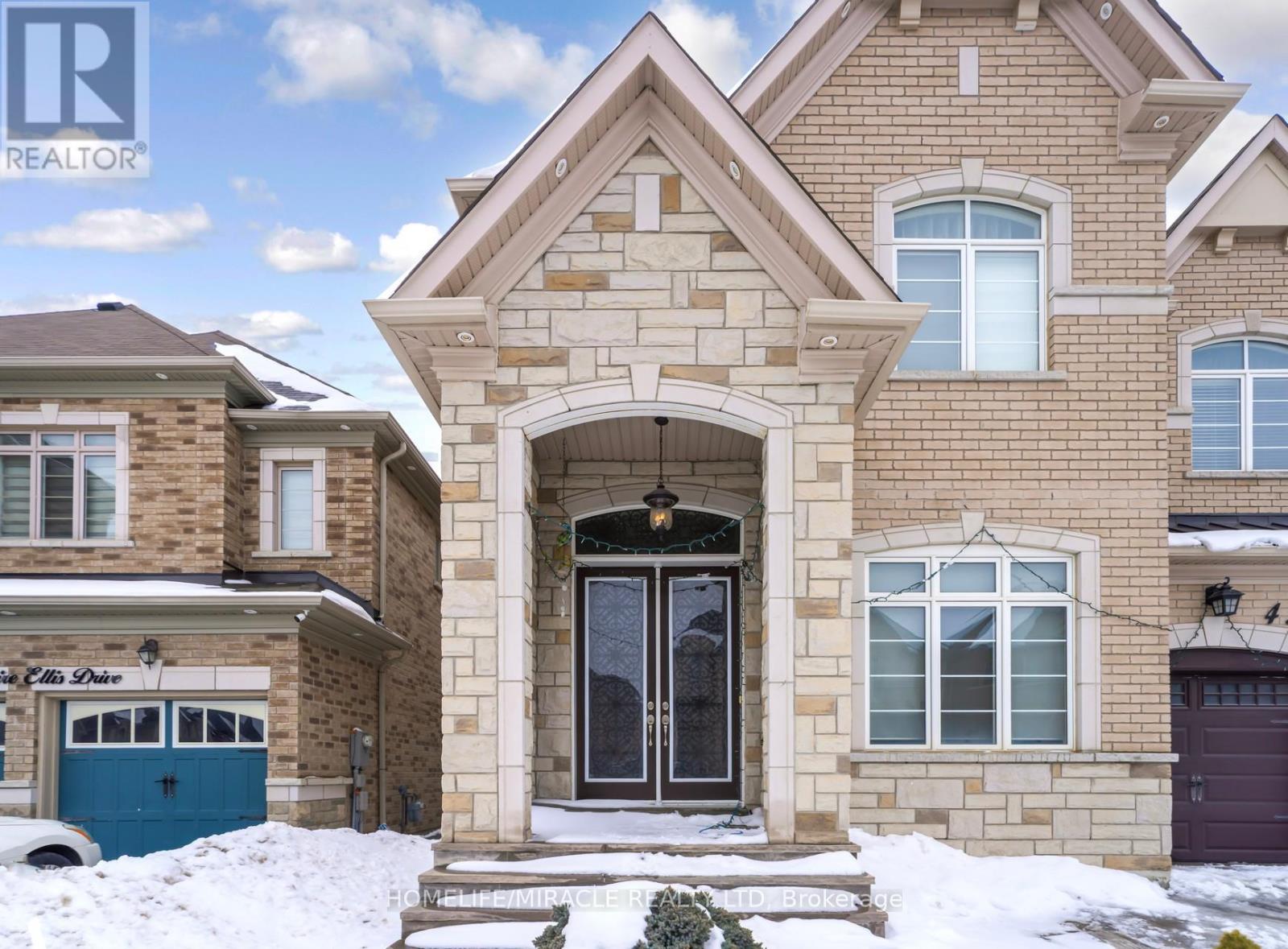 4 Fanning Trail, Brampton, Ontario  L6P 4J4 - Photo 3 - W12794544