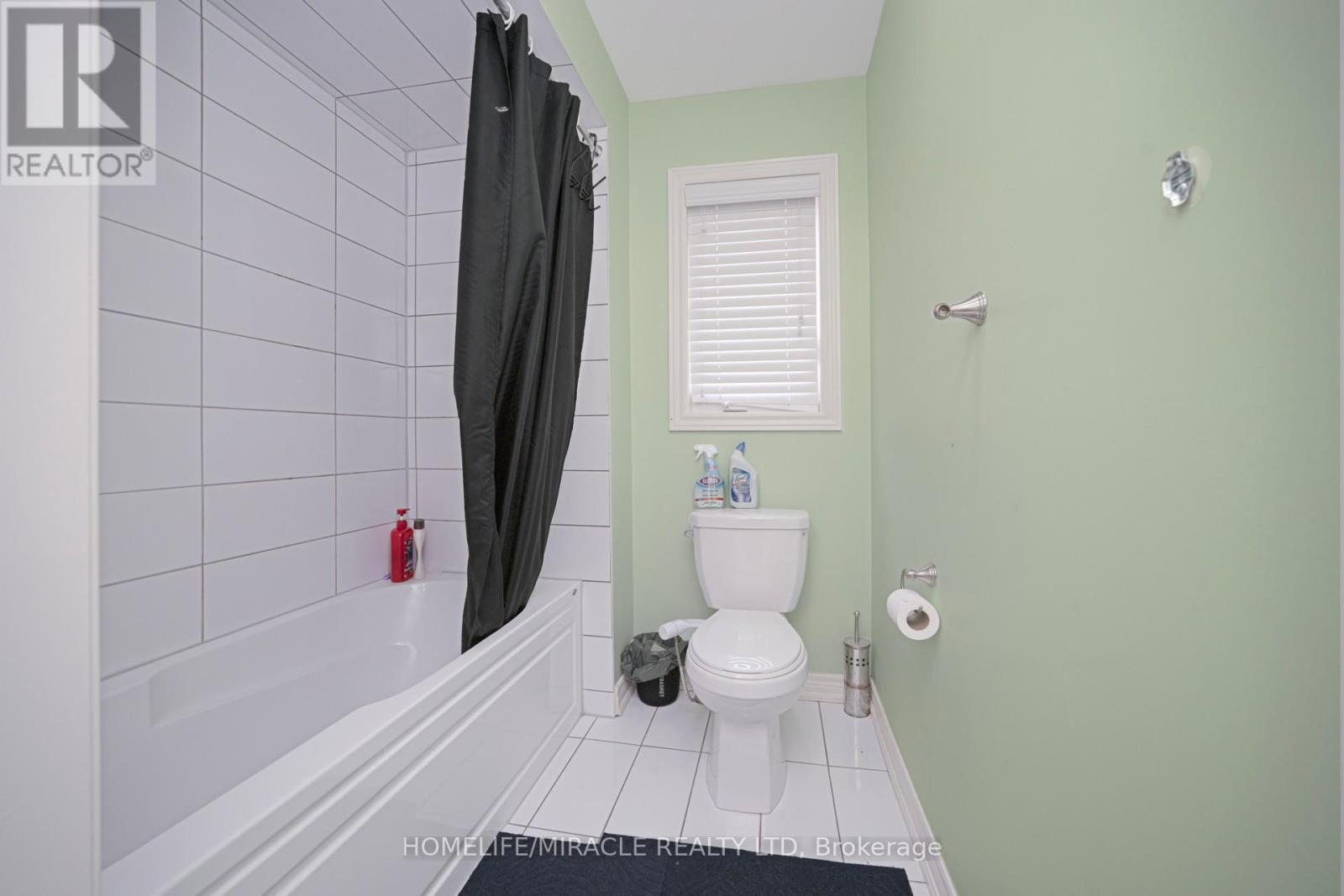 4 Fanning Trail, Brampton, Ontario  L6P 4J4 - Photo 30 - W12794544