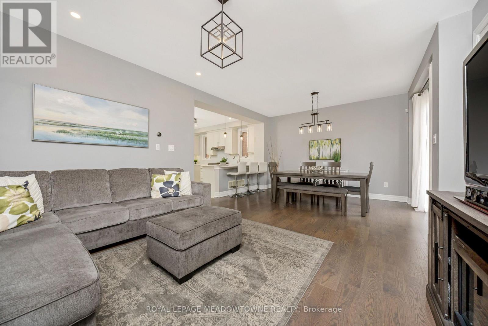 343 English Mill Court, Milton, Ontario  L9E 0A8 - Photo 13 - W12794566