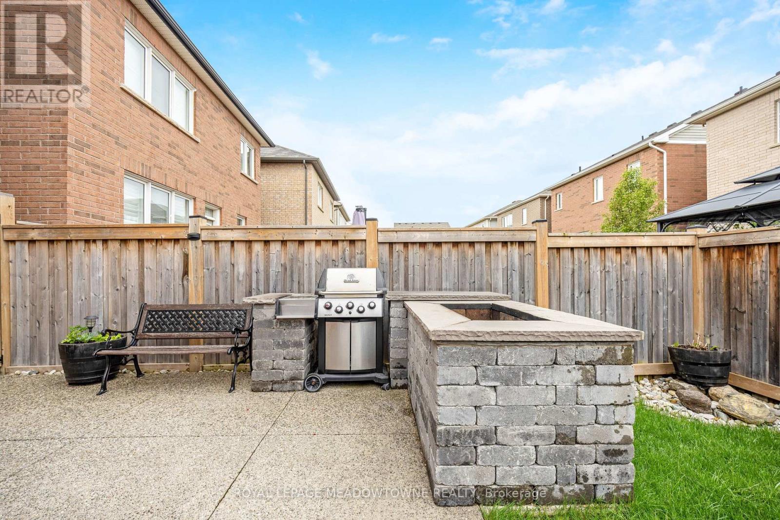 343 English Mill Court, Milton, Ontario  L9E 0A8 - Photo 37 - W12794566