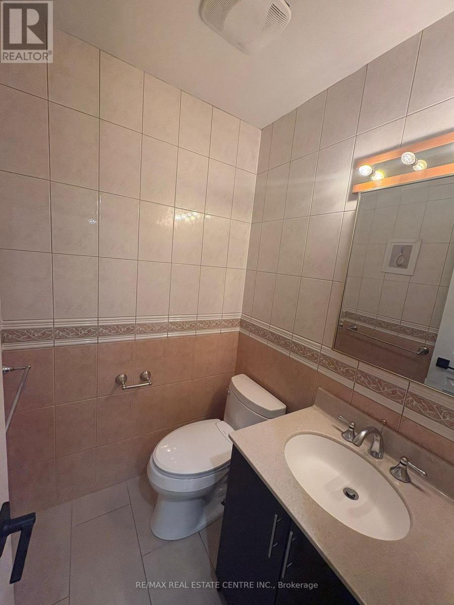 112 Braidwood Lake Road, Brampton, Ontario  L6Z 4L9 - Photo 14 - W12794602