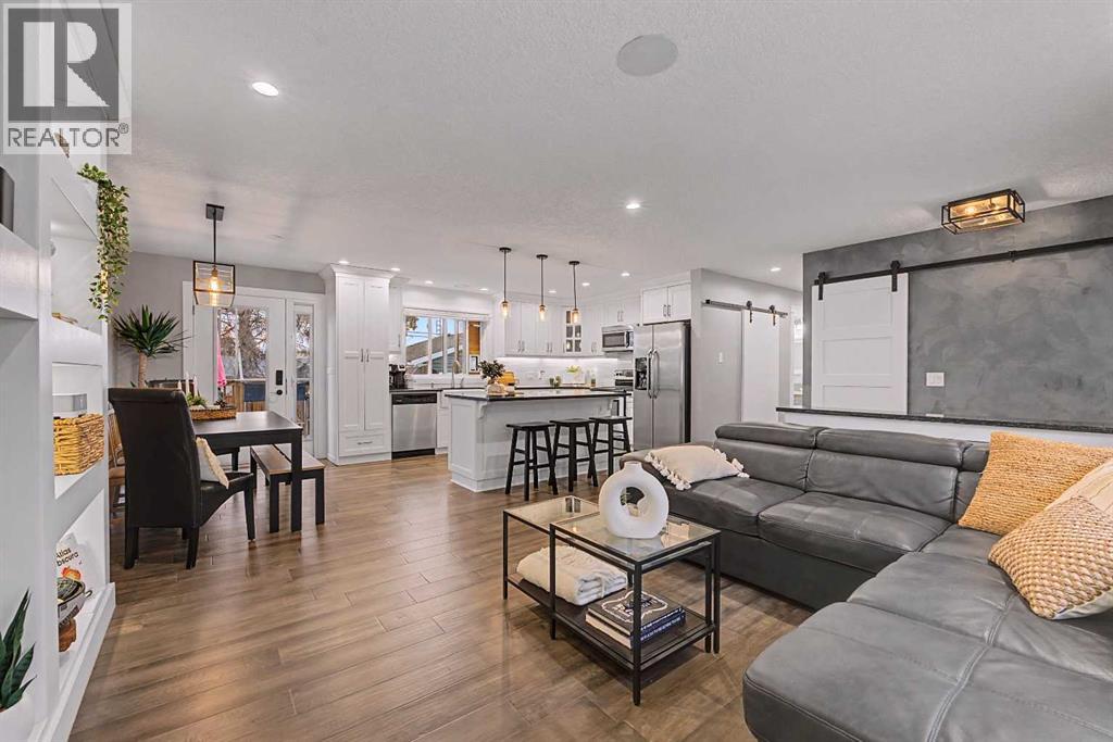 32 Sinclair Crescent Sw, Calgary, Alberta  T2W 0L7 - Photo 10 - A2284512