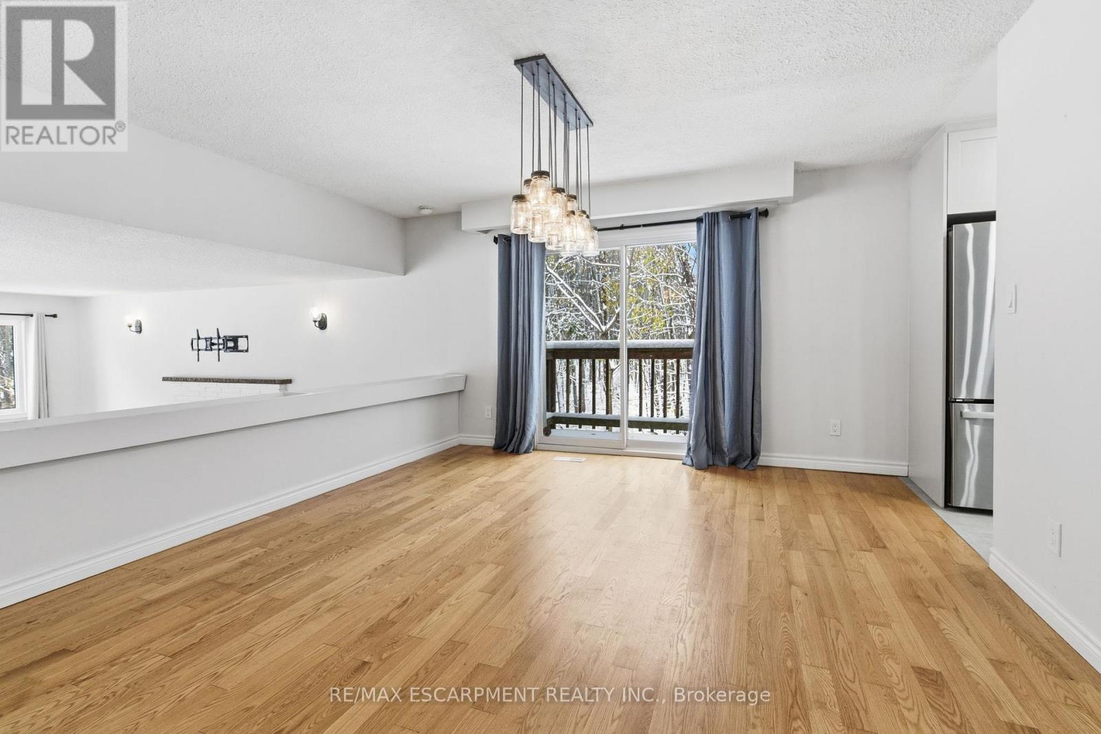 563 6th Concession Road W, Hamilton, Ontario  L8B 1N2 - Photo 18 - X12794530