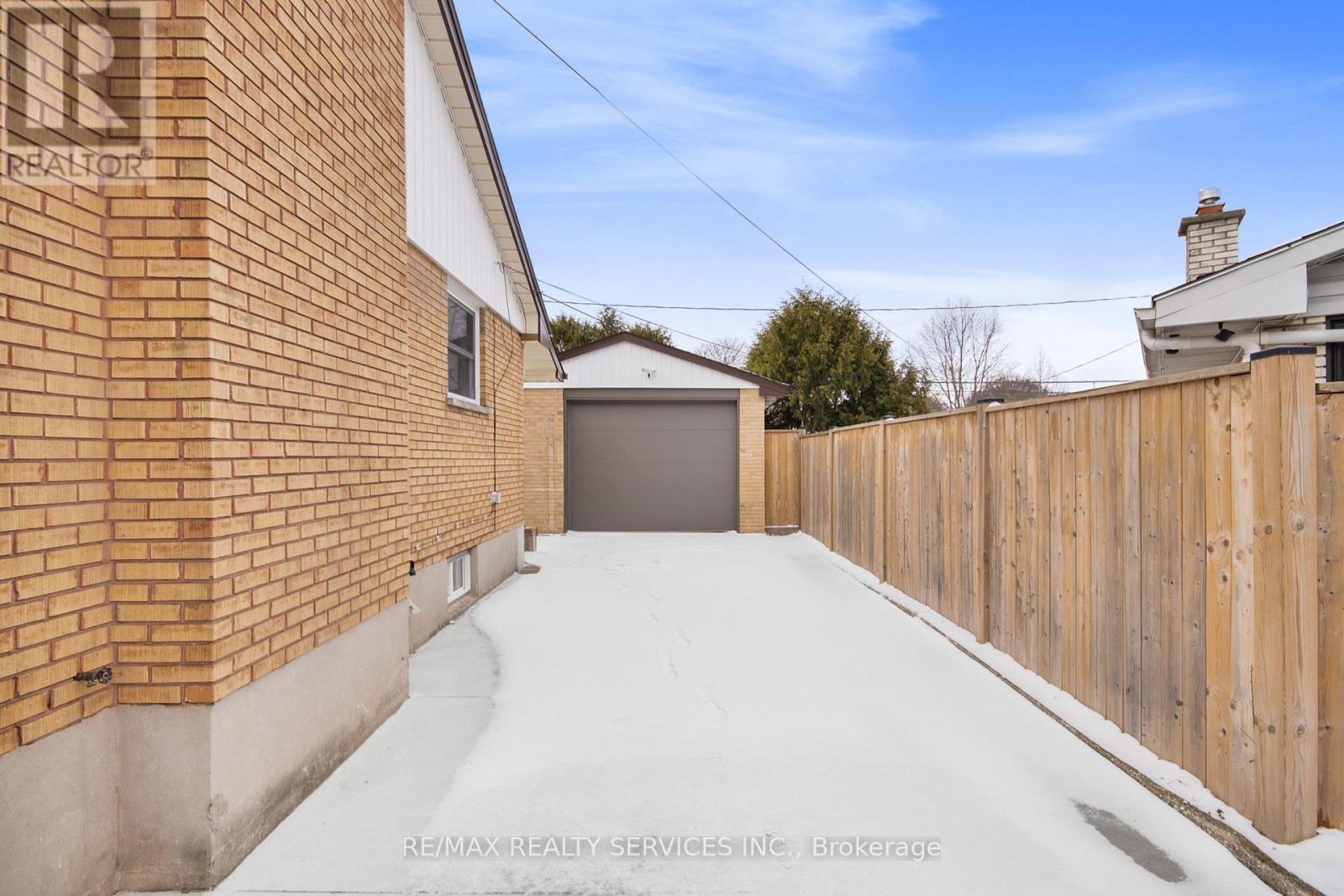 Bsmt - 185 Burlington Street, London South, Ontario  N5Z 3V9 - Photo 2 - X12794538