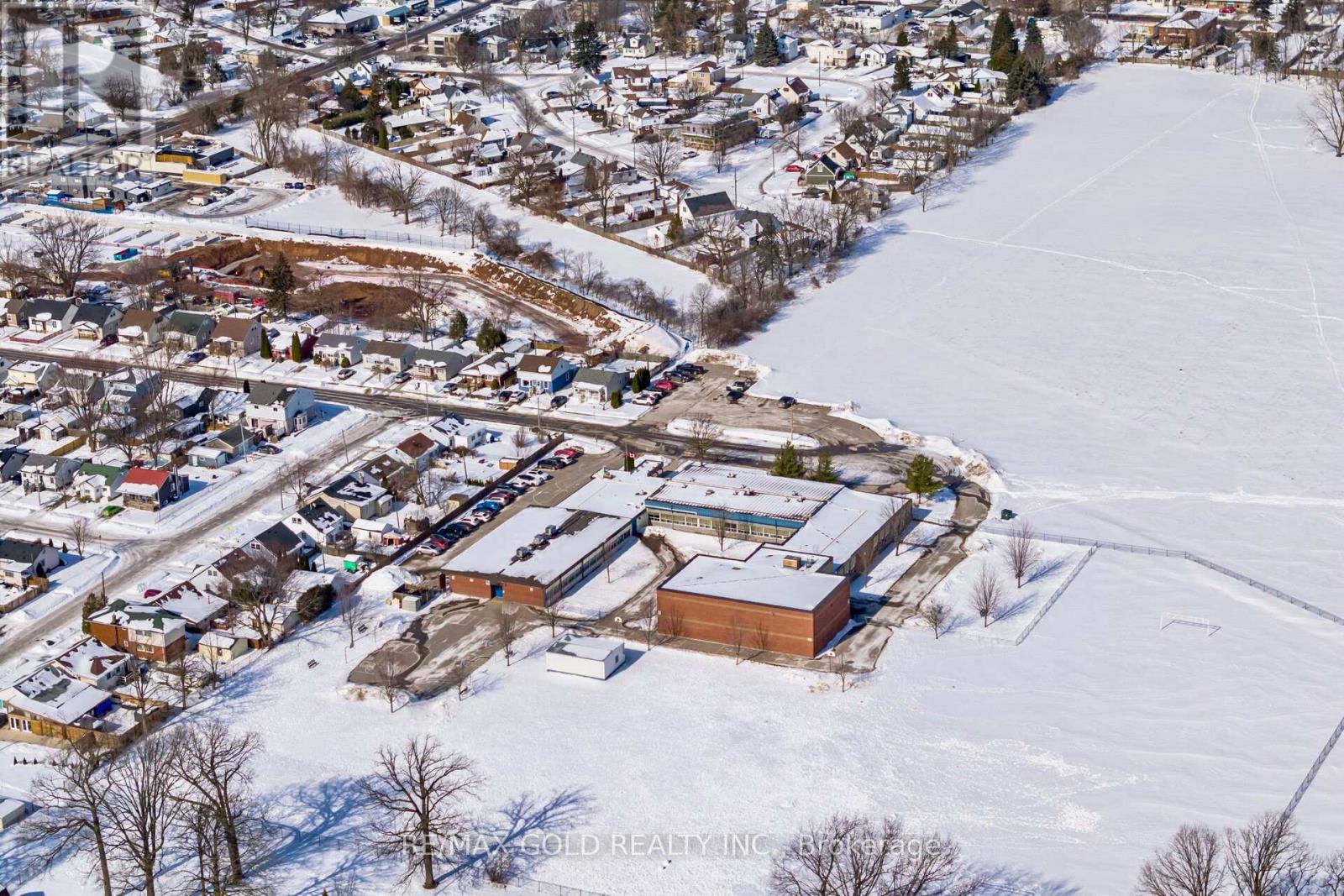 5853 Mcleod Road, Niagara Falls, Ontario  L2G 3E5 - Photo 33 - X12794550