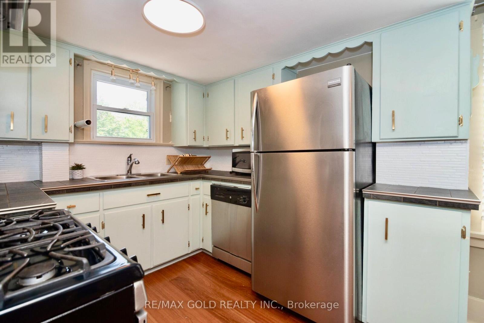 5853 Mcleod Road, Niagara Falls, Ontario  L2G 3E5 - Photo 7 - X12794550