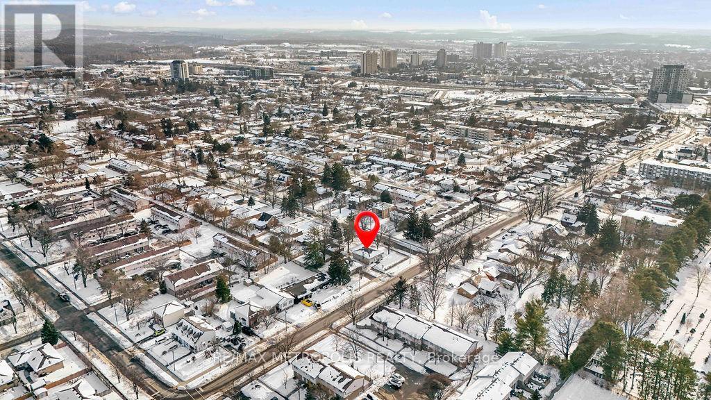 263 Fergus Avenue, Kitchener, Ontario  N2A 2H7 - Photo 46 - X12794588