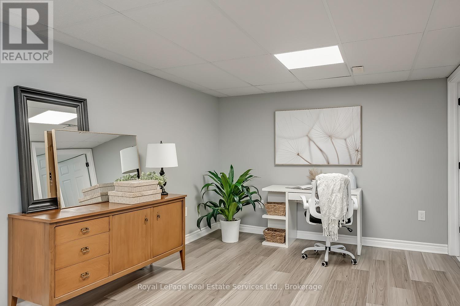 1544 Greenbriar Drive, Oakville, Ontario  L6M 1Y5 - Photo 32 - W12794668