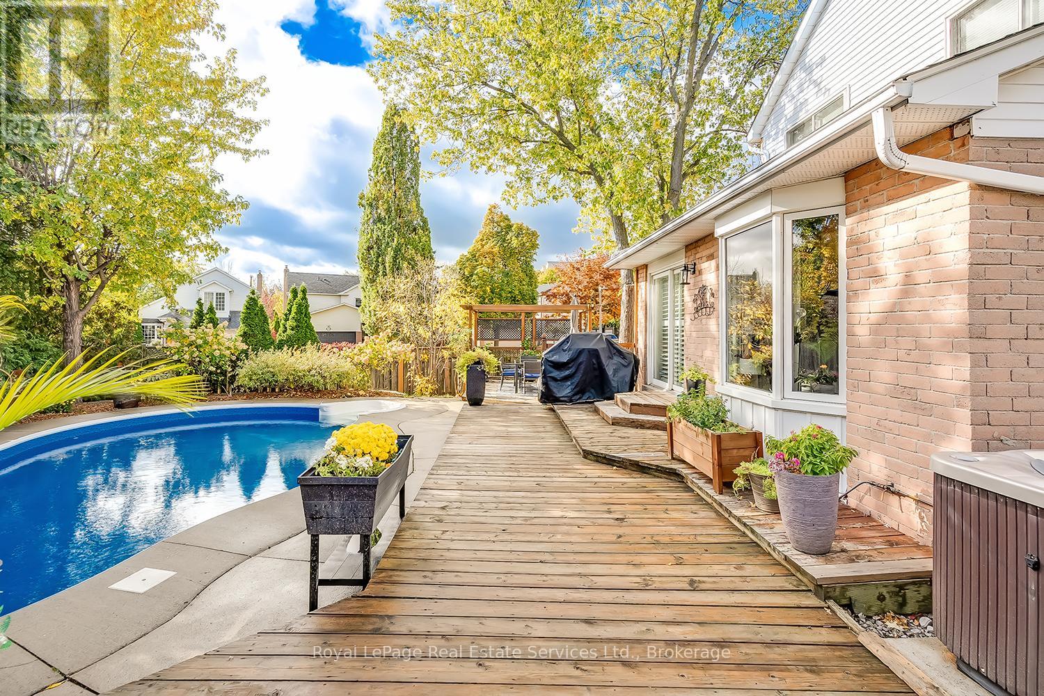 1544 Greenbriar Drive, Oakville, Ontario  L6M 1Y5 - Photo 42 - W12794668