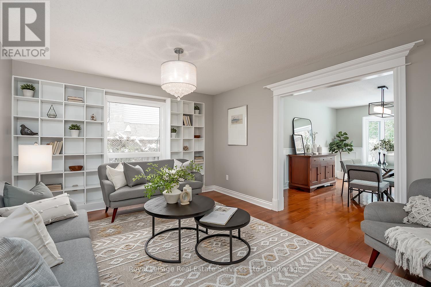 1544 Greenbriar Drive, Oakville, Ontario  L6M 1Y5 - Photo 5 - W12794668