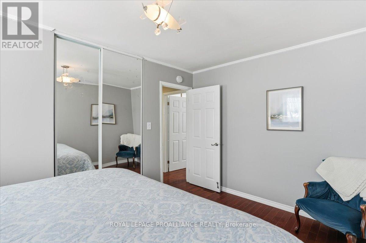 15 Thorncliffe Drive, Belleville, Ontario K8P 4L3 - Photo 25 - X12794344