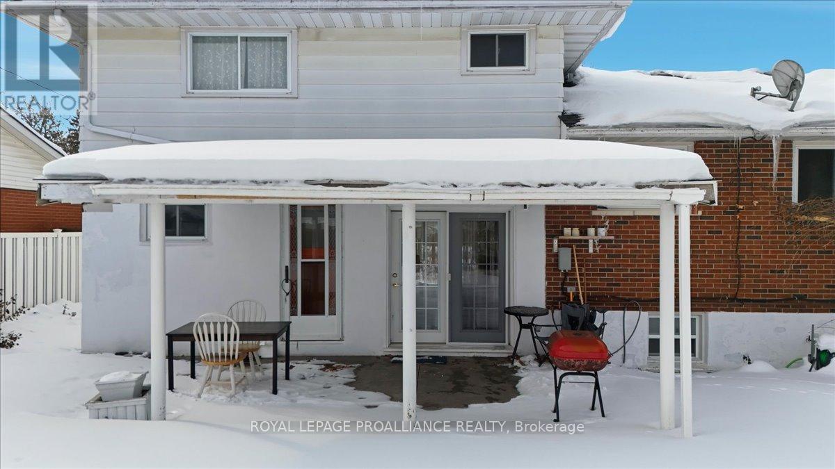 15 Thorncliffe Drive, Belleville, Ontario K8P 4L3 - Photo 40 - X12794344