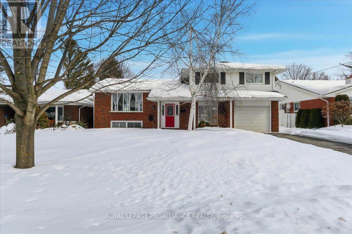 15 Thorncliffe Drive, Belleville, Ontario K8P 4L3 - Photo 44 - X12794344