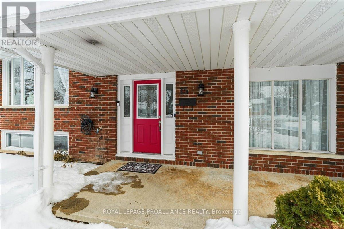 15 Thorncliffe Drive, Belleville, Ontario K8P 4L3 - Photo 38 - X12794344