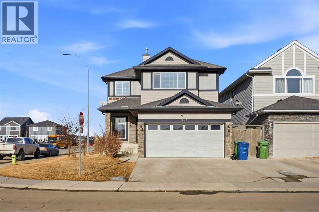 712 Luxstone Landing Sw, Airdrie, Alberta  T4B 3L1 - Photo 1 - A2286053