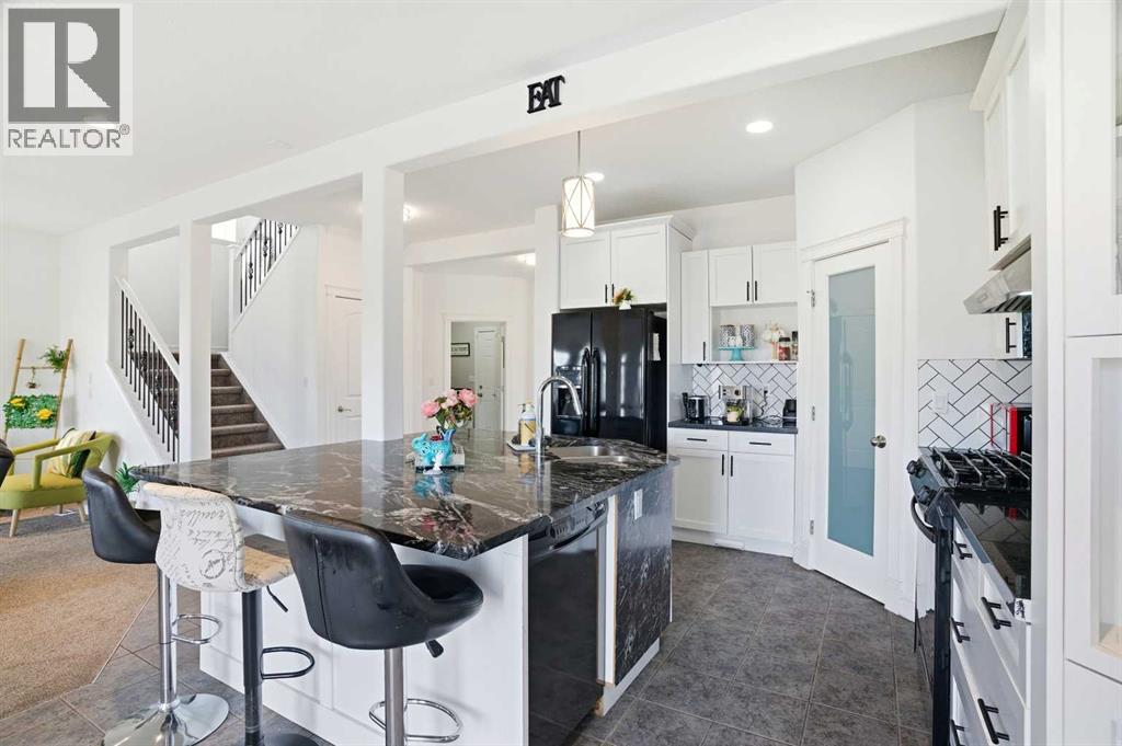 712 Luxstone Landing Sw, Airdrie, Alberta  T4B 3L1 - Photo 20 - A2286053