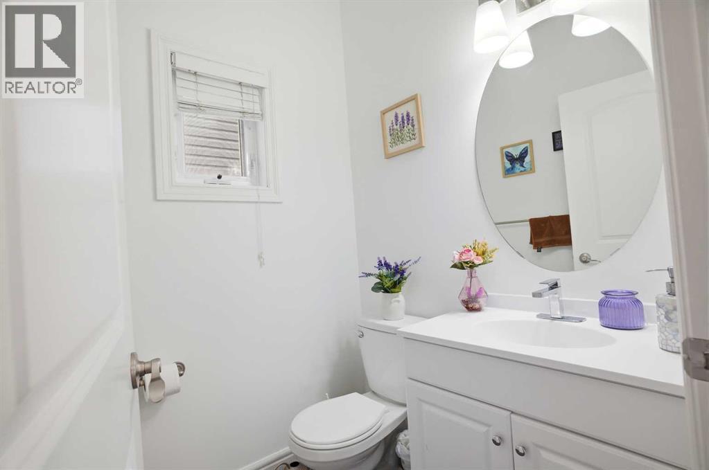 712 Luxstone Landing Sw, Airdrie, Alberta  T4B 3L1 - Photo 22 - A2286053