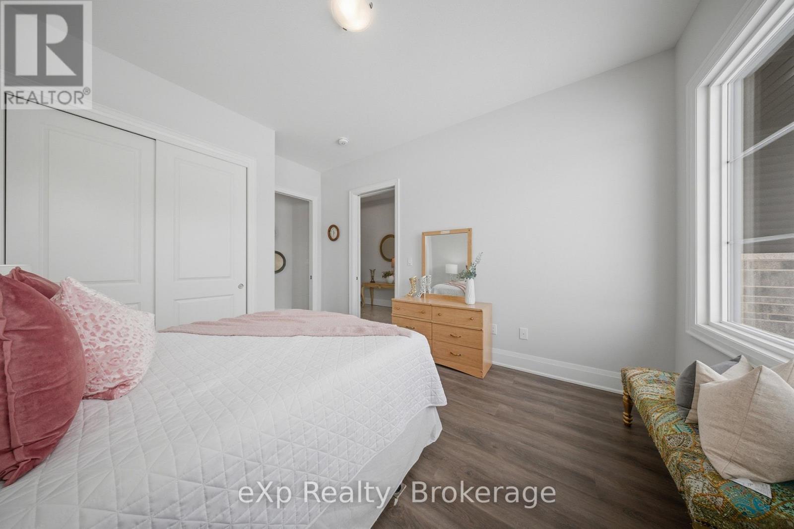 162 Westcott Road, Welland, Ontario  L3C 0K9 - Photo 11 - X12794636