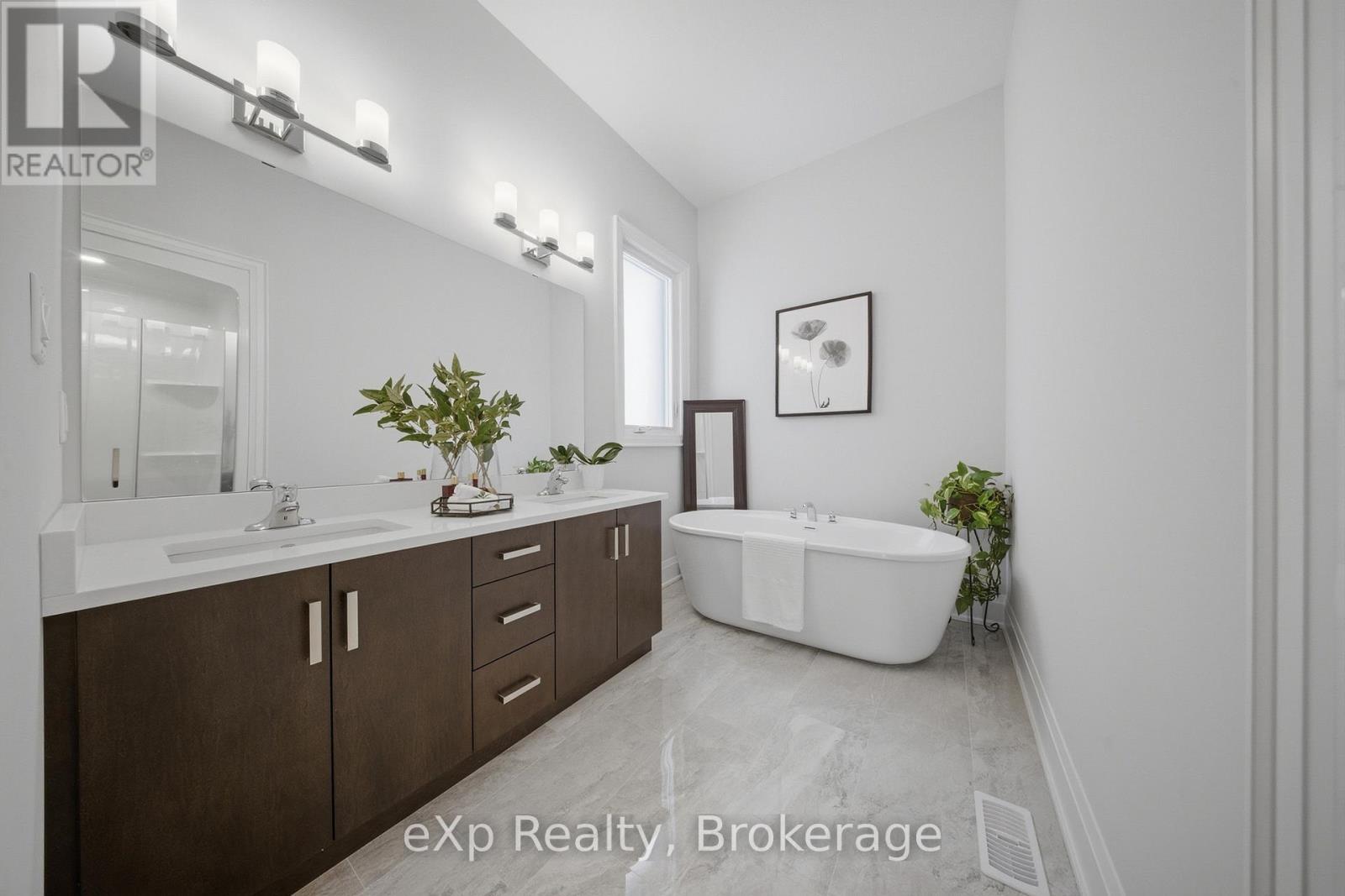 162 Westcott Road, Welland, Ontario  L3C 0K9 - Photo 39 - X12794636