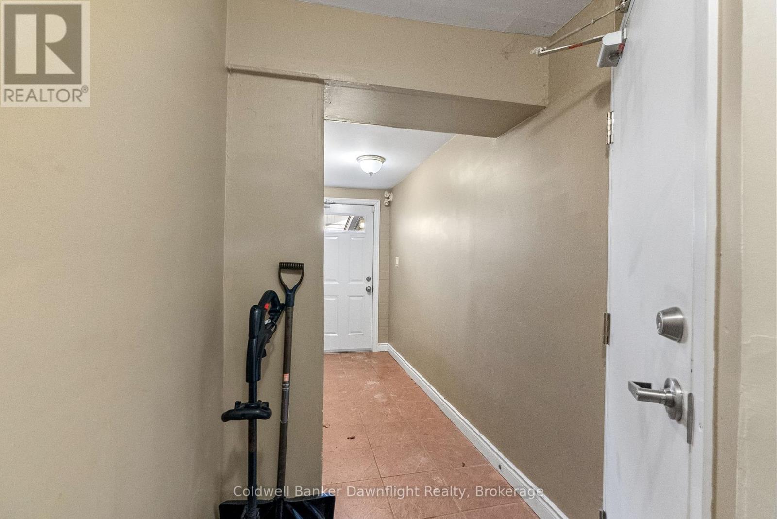 437 Main Street, South Huron, Ontario  N0M 1S2 - Photo 11 - X12794690