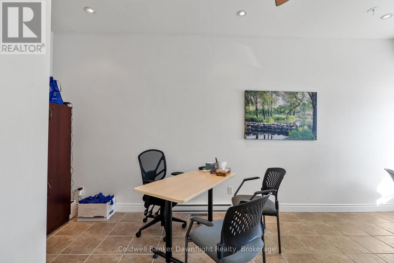 437 Main Street, South Huron, Ontario  N0M 1S2 - Photo 4 - X12794690