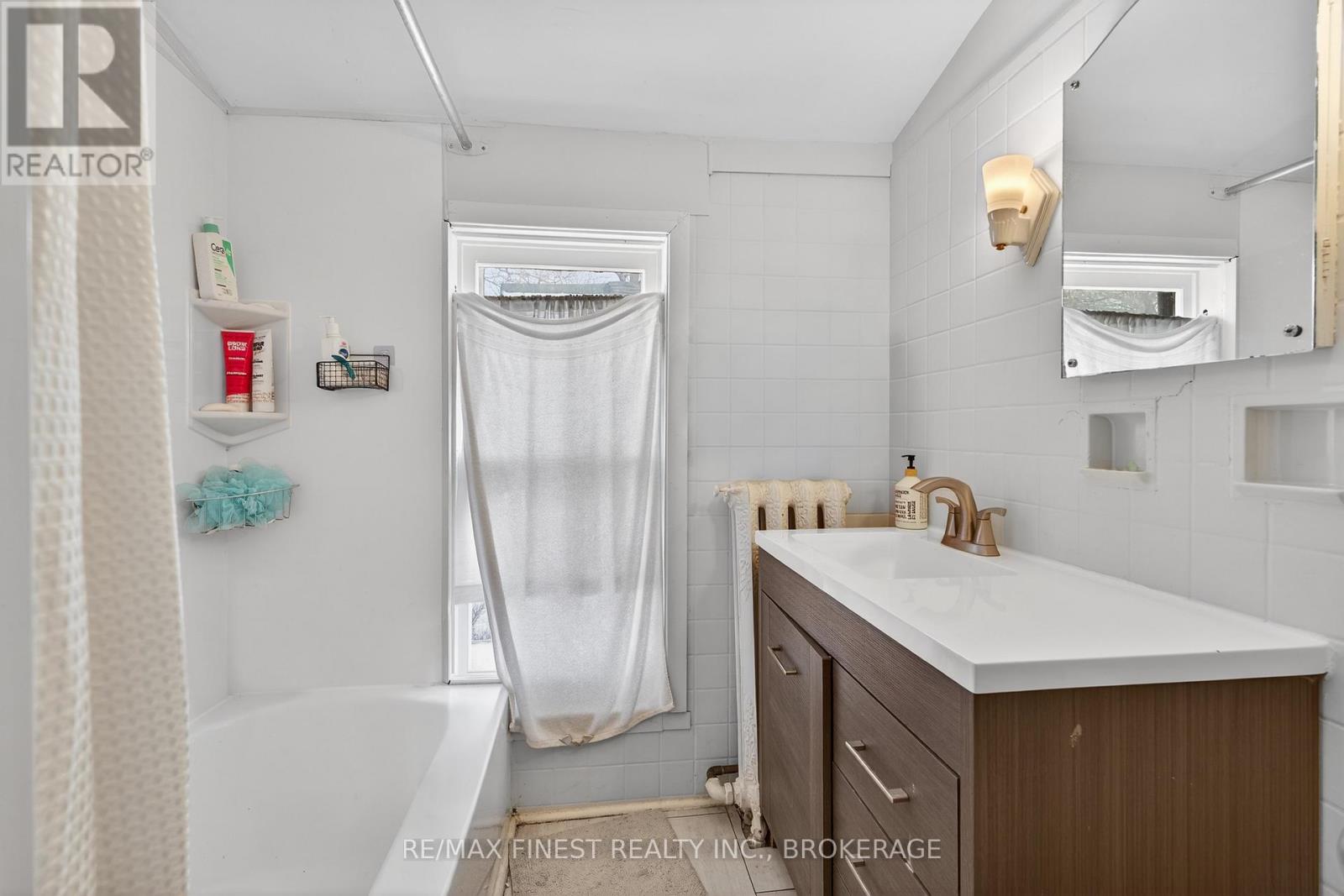 431 Brock Street, Kingston, Ontario  K7L 1T5 - Photo 15 - X12794656