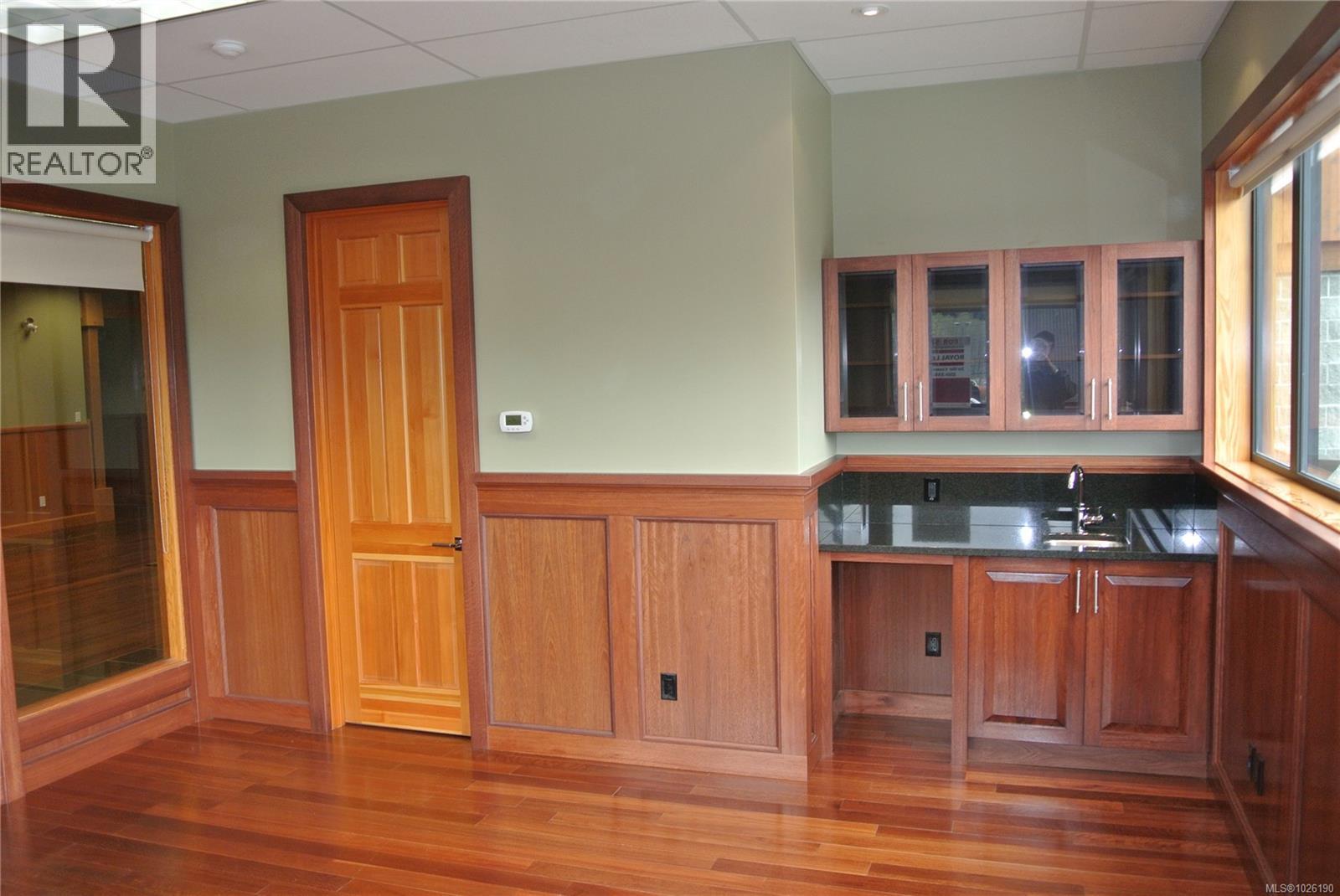 A 1691 Willow St, Campbell River, British Columbia  V9W 3M8 - Photo 8 - 1026190